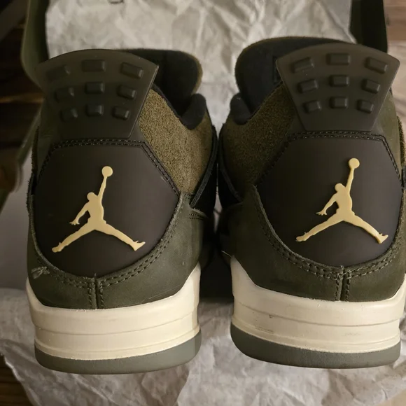 Jordan 4 Retro SE Craft Olive - Picture 4 of 9